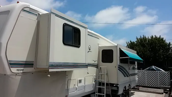 Bison Mobile Home Park Picture 6