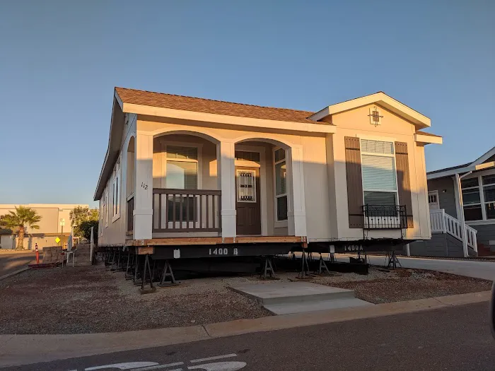 Village Green Mobilehome Park Picture 1