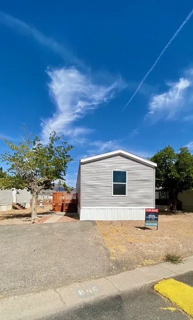 Gaslight Square Homes & RV Community Picture 3