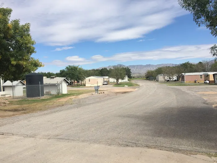 Valley Acres Mobile Home Park Picture 4