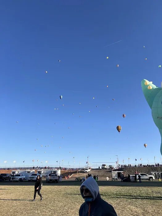 Balloon View Homes & RV Park Picture 9