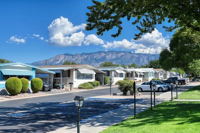 Albuquerque Meadows Mobile Home Community Picture 7