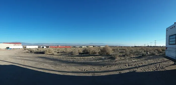 Loma Vista Mobile Home Park Picture 6