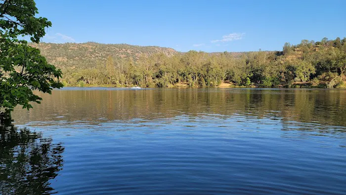 Smalley Cove Campground Picture 1