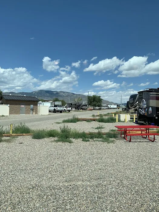 Family Camp Kirtland AFB RV Park Picture 3