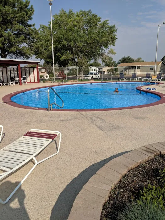 Four Hills Mobile Home Park Picture 3