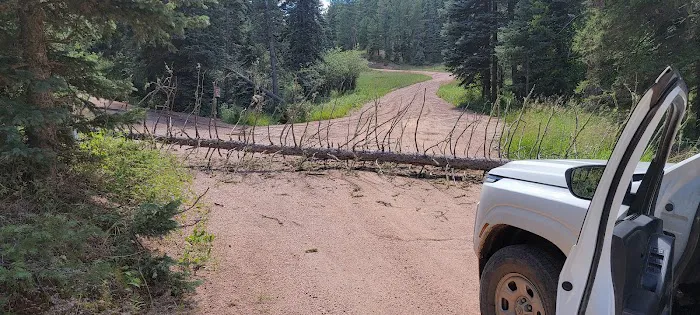 Rampart ranger camp and dirt bike area Picture 4