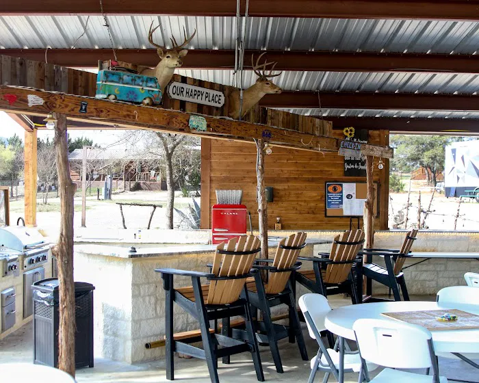 Al's Hideaway Cabins and RV Rentals, LLC Picture 10