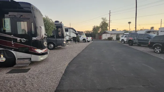 Twin Palms RV Park Picture 1