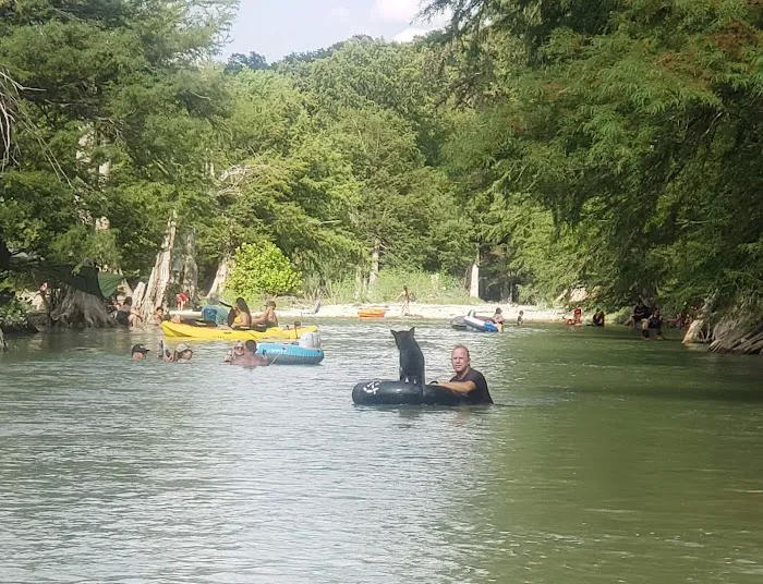 Bergheim Campground and River Outfitter Picture 2
