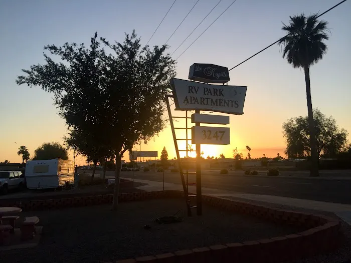 Krystle RV Park & Apartments Picture 3