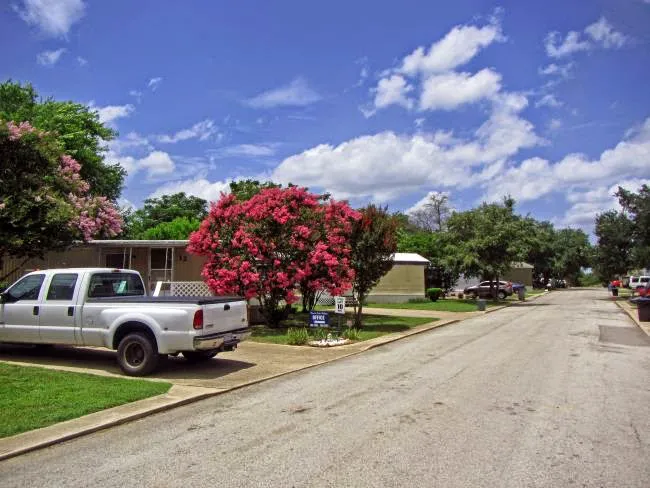 Forest Oaks Village Picture 5