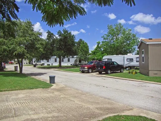 Forest Oaks Village Picture 6