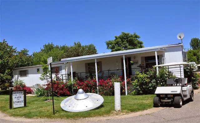 Flying Saucer RV Park Picture 1