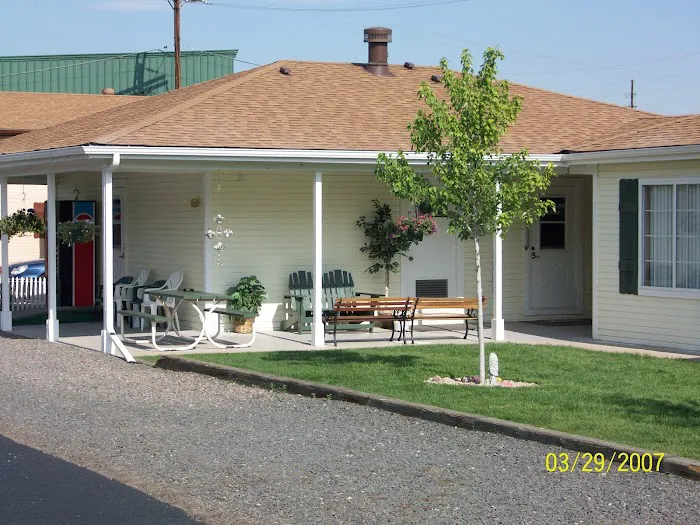 Applewood RV Resort by Rjourney Picture 4
