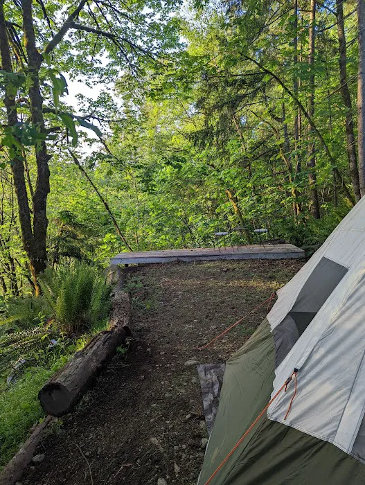 Dean's Campground Picture 5
