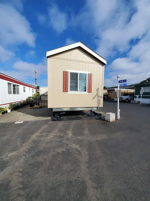 Treasure Island Mobile Home & RV Park Picture 6
