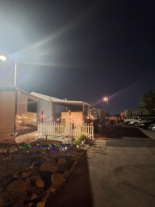 Avalon MH & RV Community Picture 5