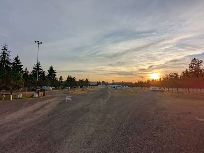Evergreen State Fairgrounds RV2 Campground Picture 2