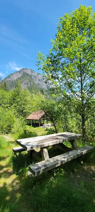 Middle Fork Campground Picture 5