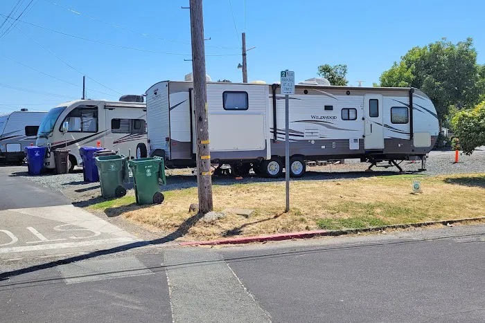 Rodeo Mobile Home & RV Park Picture 1
