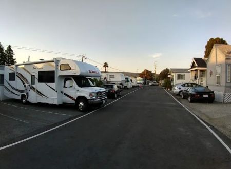 Golden Gate Trailer Park