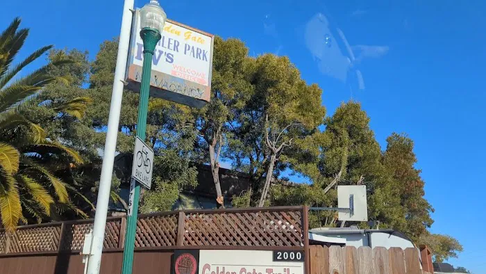 Golden Gate Trailer Park Picture 3