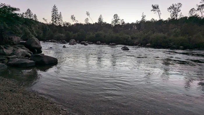 Rock-N-Water: The Cove Campground Picture 5