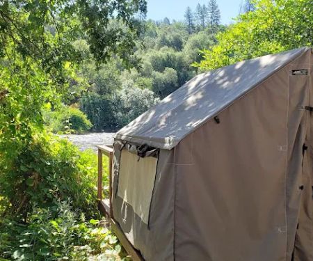 EarthTrek Expeditions