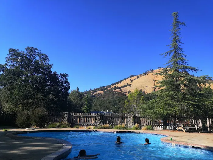 American River Resort Picture 1