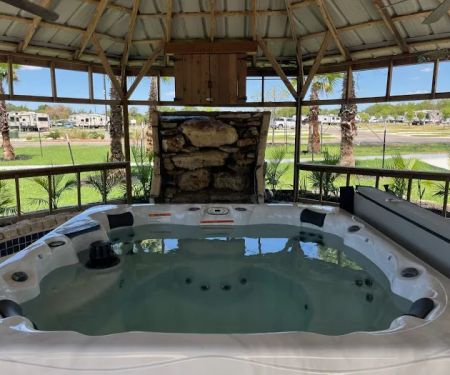 Hardy's Resort RV Park - College Station