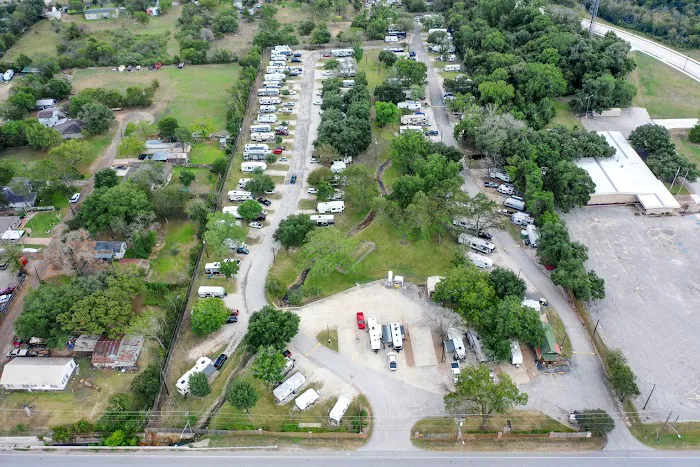 Oak Haven RV (formerly BCS Village 21 RV Park) Picture 4