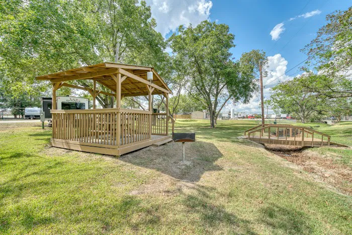 Oak Haven RV (formerly BCS Village 21 RV Park) Picture 6