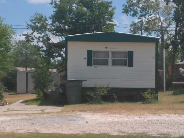 Westwood Mobile Home Park Picture 1