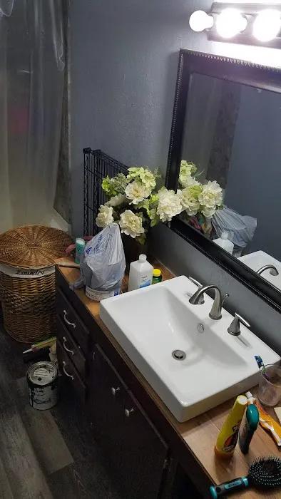 Oakwood Manufactured Home Community Picture 2