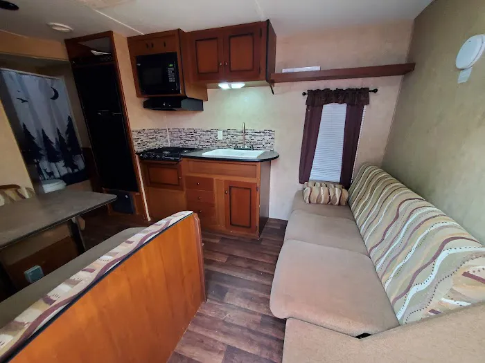 BCS Road-Runner RV Park Picture 2