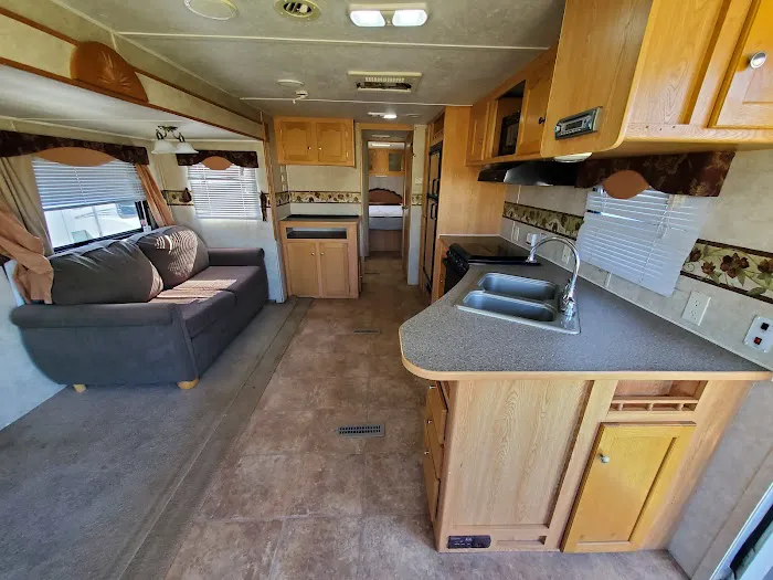 BCS Road-Runner RV Park Picture 4