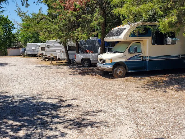 BCS Road-Runner RV Park Picture 6