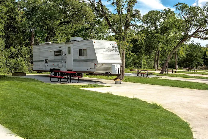 Great Escapes RV Resorts Bryan College Station Picture 7