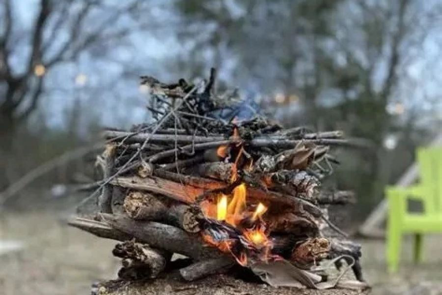 How to Build a Campfire in the Forest