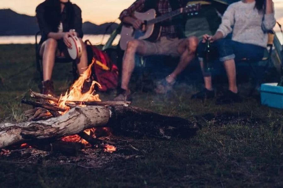 Best Campfire Songs for Group Sing-Alongs | Camp Spotter