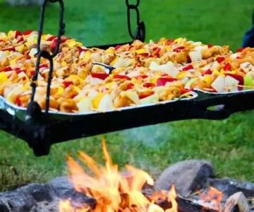 Top 10 Campfire Snacks to Keep You Energized on Your Outdoor Adventures