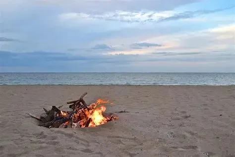 How to Build a Safe Campfire on Sandy Beaches: Tips & Guide