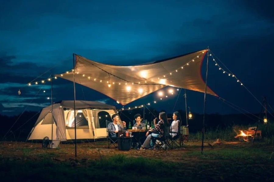 How to Use Natural Materials for Camping Comfort: Expert Tips