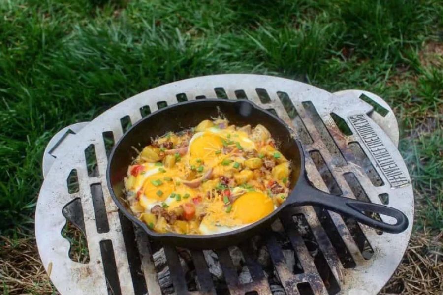 How to Cook Breakfast Over a Campfire: A Complete Guide