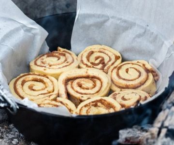 How to Make Campfire Cinnamon Rolls: A Simple Guide for Outdoor Enjoyment