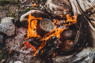 How to Use Campfire Heat to Boil Water Safely