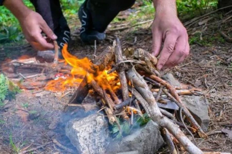 How to Use Campfire Lighting Techniques for Beginners