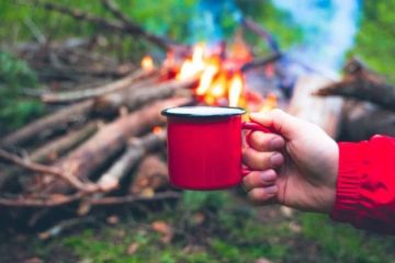 How to Use a Campfire to Heat Water for Tea and Coffee