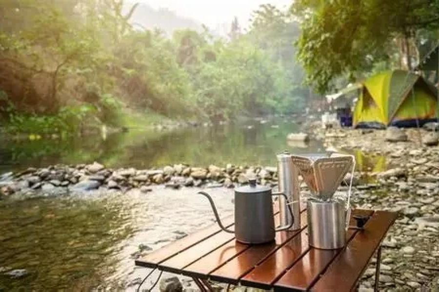 Tips for Camping Near Rivers and Lakes Safely